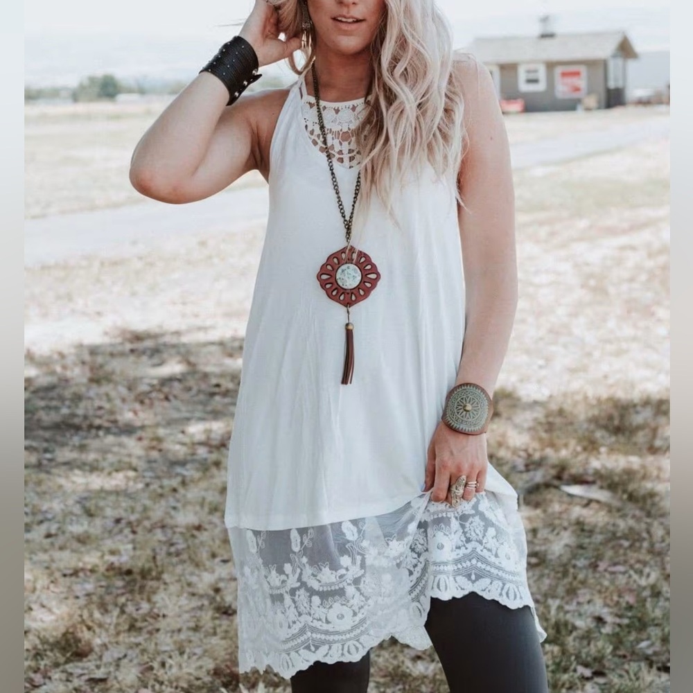 Three Bird Nest White Lace Trim Tank Top